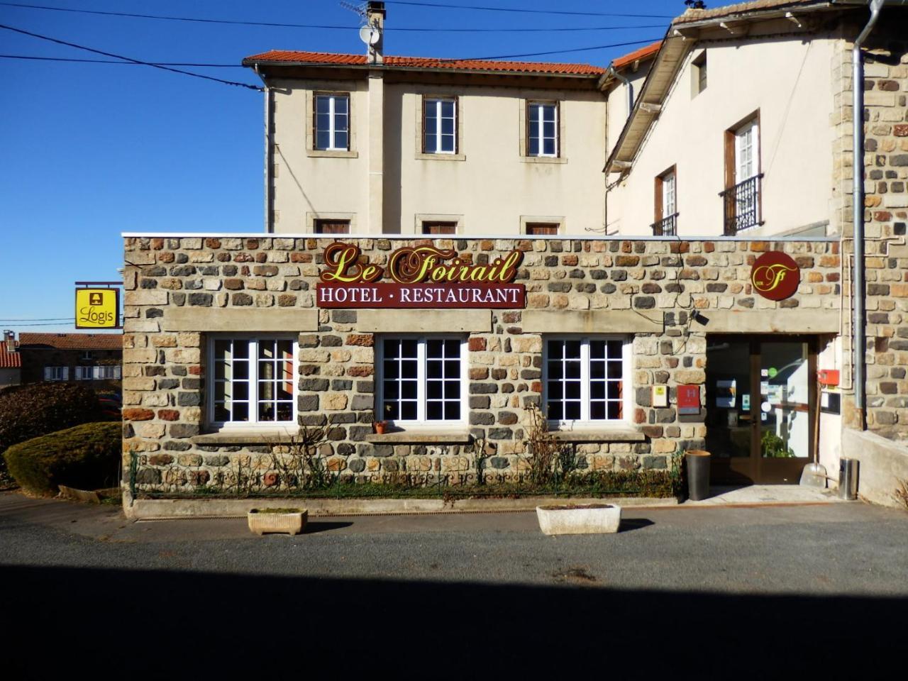 Hotel Restaurant Le Foirail Saint-Haon Екстер'єр фото